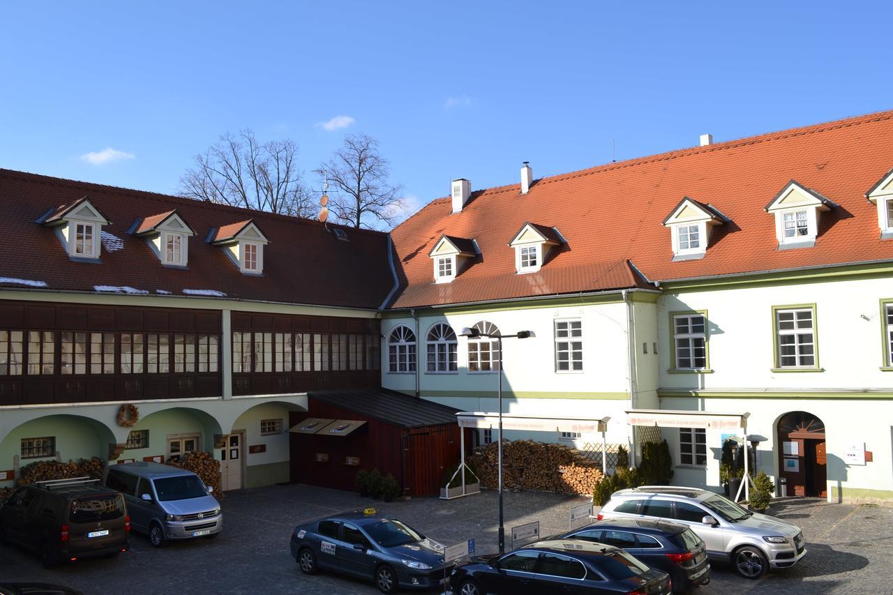 Hotel Zelena Ratolest Budweis Exterior foto